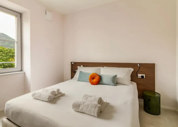 Como City Wall Appartement
